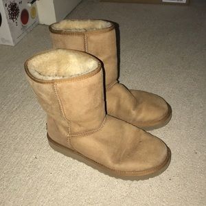 Tan UGG Classic Short Size 10